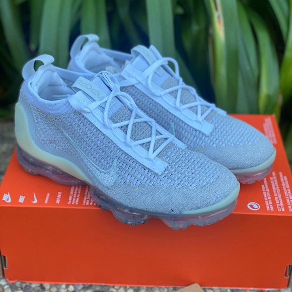Nike Air Vapormax 2021 Flyknit - Picture 2 of 6